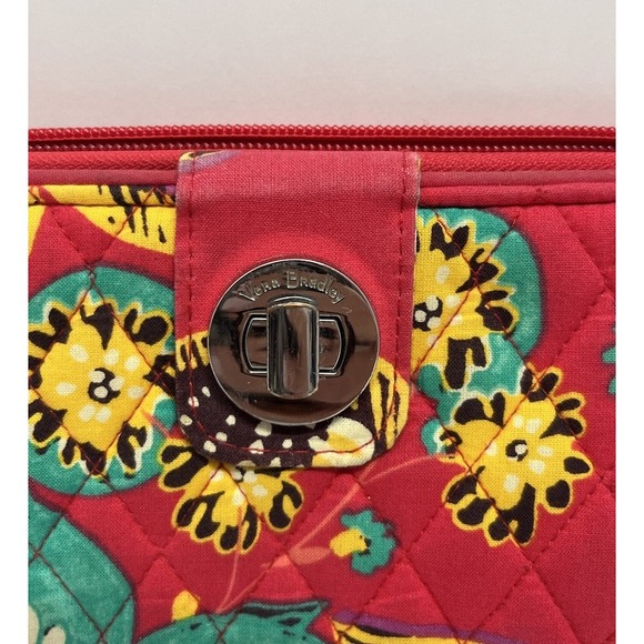 Vera Bradley Georgia Turnlock Wallet Rumba RFID Zip Around Red Floral Quilted - Picture 2 of 8